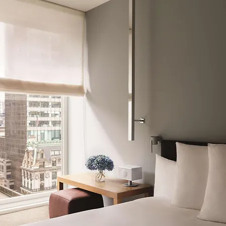 Andaz 5Th Avenue, By Hyatt Hotel New York Exterior photo